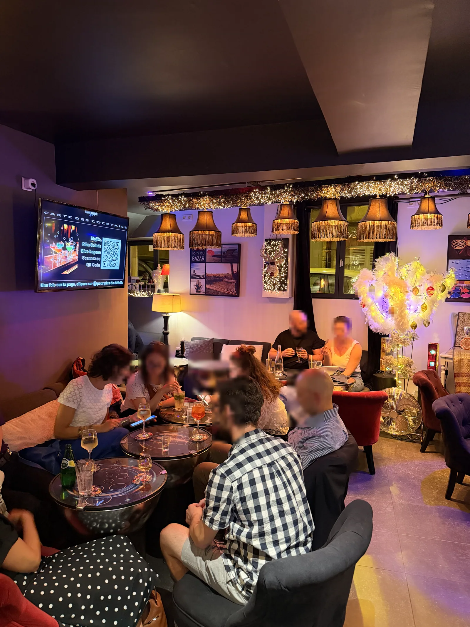 Ambiance conviviale avant de rejoindre la piste