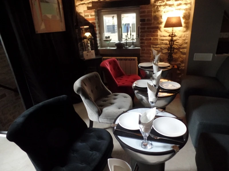 Salle de restaurant lounge du Bulles Bazar